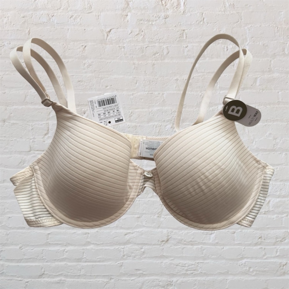 🆕 Women’s Secret cream convertible t-shirt bra